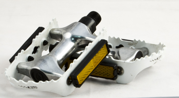 MTB Alu Pedál - ezüst - fekete