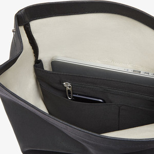 Brooks Pickwick Kerékpáros Hátizsák 12l - fekete