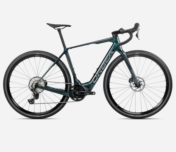 Orbea Denna M20 420 Wh Elektromos Gravel Kerékpár 2025 Escape Green Gloss - Foggy Matt - zöld