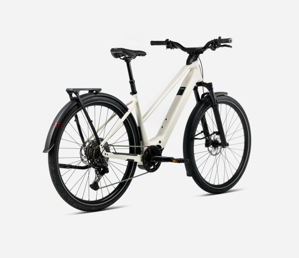 Orbea Kemen Tour 10 MID 28" 630 Wh Elektromos Trekking Kerékpár - 2025 Ivory White (Gloss) - fehér