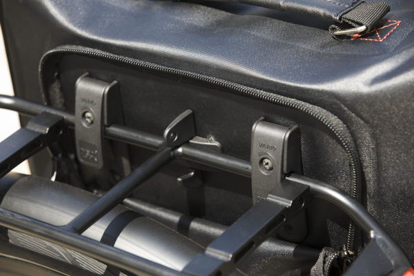 NewLooxs Varo Messenger Kerékpár Futártáska - fekete