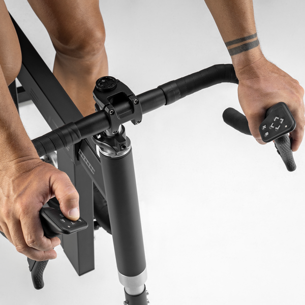 Elite Square Okos Kerékpár Smart Direto/Suito/Justo Kerékpáros Edzőgörgőkhöz és Rizer Kormányhoz Edzőgörgő nélkül