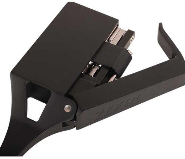 Zefal Afa 8 Plus Miniszerszám Készlet Tartóval Kulacstartó Alá - fekete