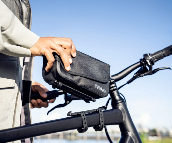 Ortlieb Top Tube Bag Vízálló Kerékpár Felsőcső Táska Gyorsrögzítővel - fekete