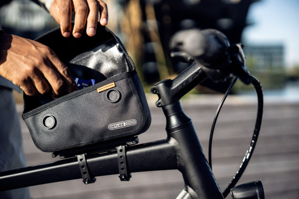 Ortlieb Top Tube Bag Vízálló Kerékpár Felsőcső Táska Gyorsrögzítővel - fekete
