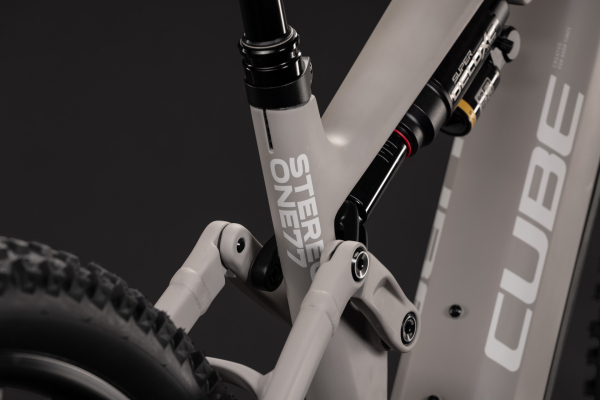 Cube AMS Hybrid ONE44 C:68X SLT 400X matrixblack´n´white 29" 2027 Elektromos Fully Mountain Bike Kerékpár - szürke