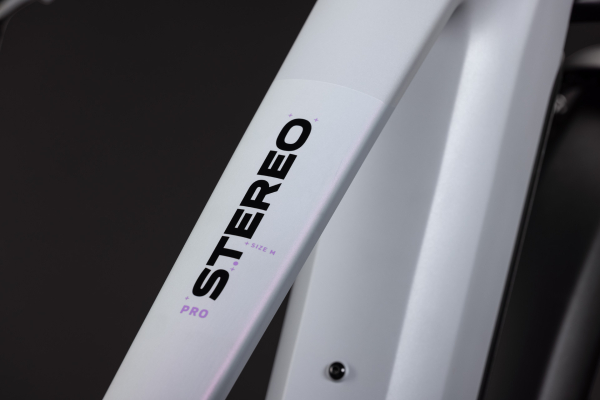 Cube Stereo Hybrid ONE22 Pro 800 FE foggrey´n´sparklerose 27,5" 2027 Elektromos Fully Mountain Bike Kerékpár - fehér