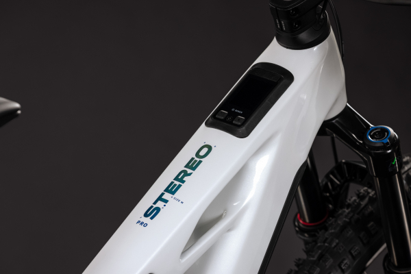 Cube Stereo Hybrid ONE44 HPC Pro 800 metallicwhite´n´blue 27,5" 2027 Elektromos Fully Mountain Bike Kerékpár - fehér