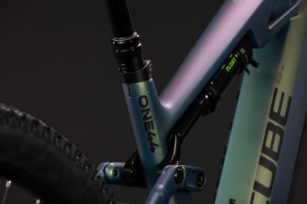Cube Stereo Hybrid ONE44 HPC SLX 800 jungali´n´black 27,5" 2027 Elektromos Fully Mountain Bike Kerékpár - kék