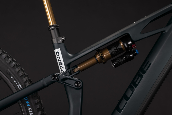 Cube Stereo Hybrid ONE44 HPC AT 800 carbon´n´white 29" 2027 Elektromos Fully Mountain Bike Kerékpár - carbon