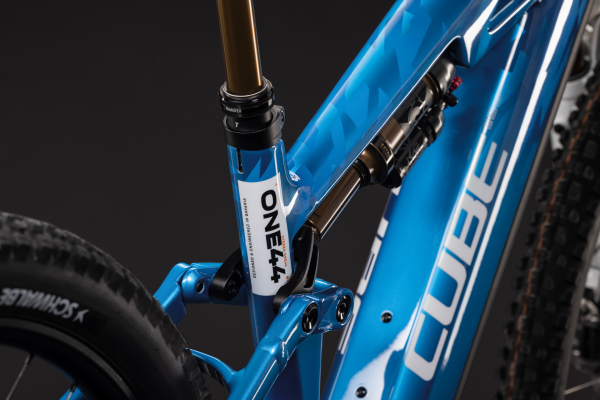 Cube Stereo Hybrid ONE44 HPC AT 800 actionteam 29" 2027 Elektromos Fully Mountain Bike Kerékpár - kék