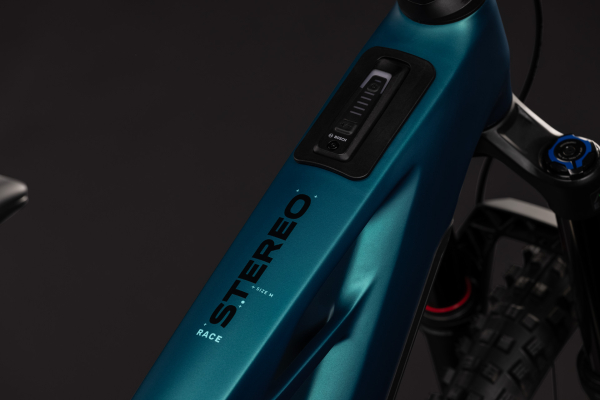 Cube Stereo Hybrid ONE77 HPC Race 800 metallicpetrol´n´black 29"/27,5" 2027 Elektromos Fully Mountain Bike Kerékpár - sötétkék