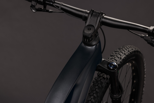Cube Reaction Hybrid Pro 800 silverdust´n´prism 27,5" 2027 Elektromos Hardtail Mountain Bike Trapeze Kerékpár - fekete