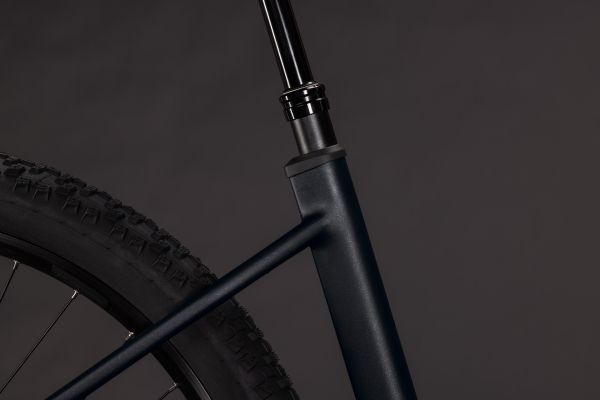 Cube Reaction Hybrid Pro 800 silverdust´n´prism 27,5" 2027 Elektromos Hardtail Mountain Bike Easy Entry Kerékpár - fekete