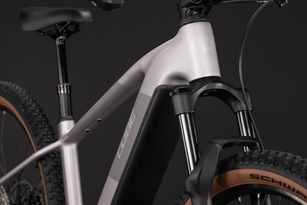 Cube Reaction Hybrid Pro 800 lilacbreeze´n´prizm 29" 2027 Elektromos Hardtail Mountain Bike Kerékpár - lila