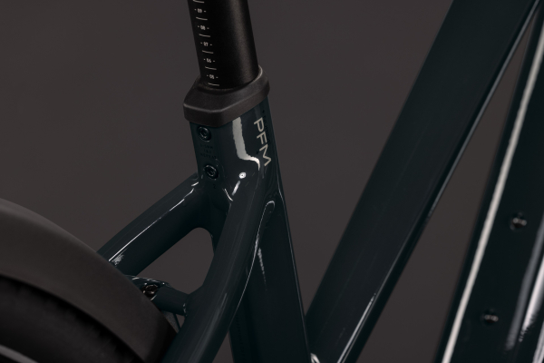 Cube Nuride Hybrid Performance 720 shadowgrey´n´grey 28" 2027 Elektromos Offroad Cross Trekking Trapeze Kerékpár - sötétszürke