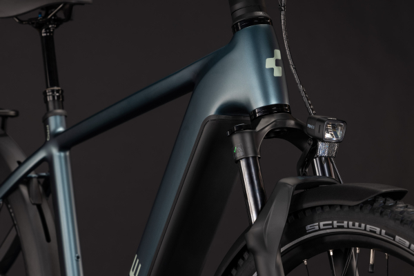 Cube Nuride Hybrid Pro 800 deepteal´n´blue 28" 2027 Elektromos Offroad Cross Trekking Kerékpár - sötétkék