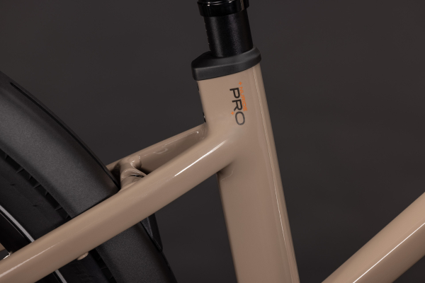 Cube Nuride Hybrid Pro 800 cappuccino´n´black 28" 2027 Elektromos Offroad Cross Trekking Trapeze Kerékpár - barna