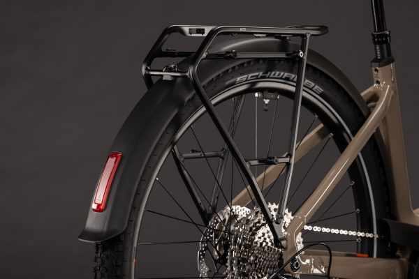Cube Nuride Hybrid Pro 800 cappuccino´n´black 28" 2027 Elektromos Offroad Cross Trekking Easy Entry Kerékpár - barna