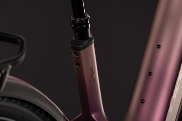 Cube Nuride Hybrid ONE11 HPC SLX 800 mauve´n´black 28" 2027 Elektromos Offroad Cross Trekking Easy Entry Kerékpár - lila