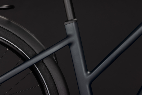 Cube Touring Hybrid ONE 600  grey´n´coolgrey 28" 2027 Elektromos Onroad Trekking Trapeze Kerékpár - sötétszürke