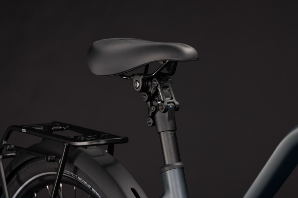 Cube Touring Hybrid Deluxe SLX 800 slabgrey´n´chrome 28" 2027 Elektromos Onroad Trekking Trapeze Kerékpár - szürke