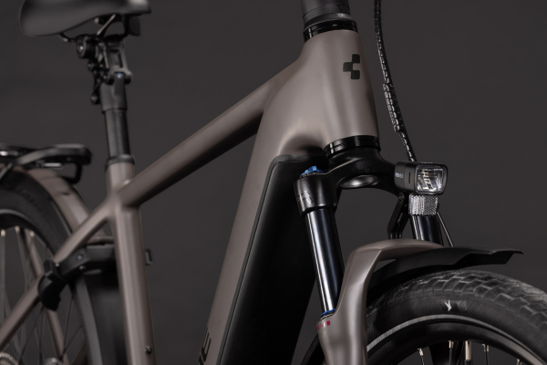Cube Kathmandu Hybrid ONE 800 cedar´n´chrome 28" 2027 Elektromos Onroad Trekking Kerékpár - barna
