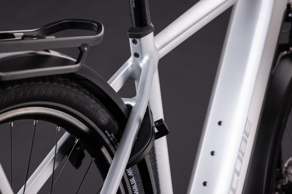 Cube Kathmandu Hybrid ONE 800 silverstar´n´reflex 28" 2027 Elektromos Onroad Trekking Kerékpár - szürke