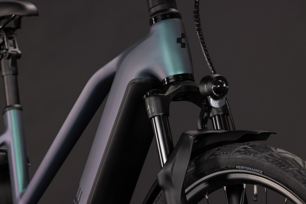 Cube Kathmandu Hybrid Pro 800 smaragdgrey´n´black 28" 2027 Elektromos Onroad Trekking Trapeze Kerékpár - világoskék