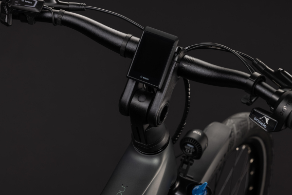 Cube Kathmandu Hybrid Deluxe Pro 800 blackforest´n´chrome 28" 2027 Elektromos Onroad Trekking Kerékpár - fekete