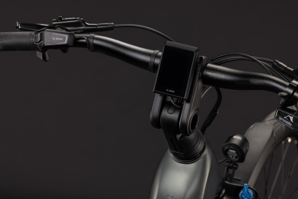 Cube Kathmandu Hybrid Deluxe Pro 800 blackforest´n´chrome 28" 2027 Elektromos Onroad Trekking Easy Entry Kerékpár - fekete