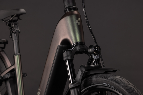 Cube Kathmandu Hybrid EXC 800 stellar´n´chrome 28" 2027 Elektromos Onroad Trekking Easy Entry Kerékpár - sötétszürke