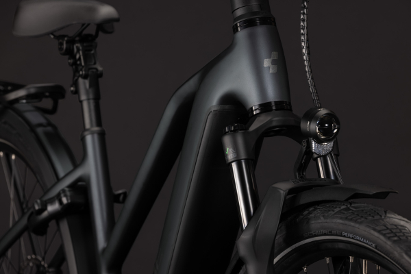 Cube Kathmandu Hybrid Deluxe EXC 800 stealthgrey´n´grey 28" 2027 Elektromos Onroad Trekking Trapeze Kerékpár - sötétszürke