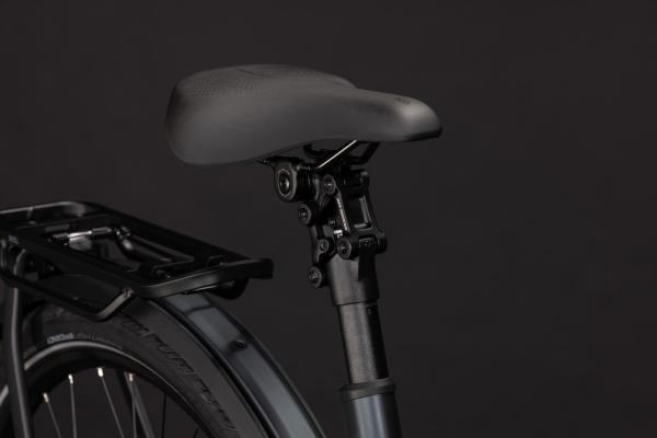 Cube Kathmandu Hybrid Deluxe EXC 800 stealthgrey´n´grey 28" 2027 Elektromos Onroad Trekking Easy Entry Kerékpár - sötétszürke