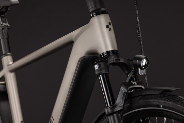Cube Kathmandu Hybrid SLX 800 flashstone´n´chrome 28" 2027 Elektromos Onroad Trekking Kerékpár - barna