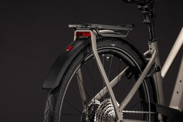 Cube Kathmandu Hybrid SLX 800 flashstone´n´chrome 28" 2027 Elektromos Onroad Trekking Trapeze Kerékpár - barna