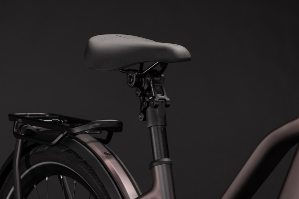 Cube Kathmandu Hybrid SLT 800 mysticgraphite´n´reflex 28" 2027 Elektromos Onroad Trekking Trapeze Kerékpár - sötétkék