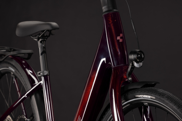 Cube Kathmandu Hybrid C:62 SLX 400X liquidred´n´red 28" 2027 Elektromos Onroad Trekking Easy Entry Kerékpár - bordó