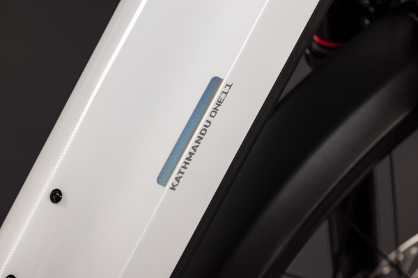 Cube Kathmandu Hybrid ONE11 HPC SLX 800 metallicwhite´n´prizm 28" 2027 Elektromos Offroad Cross Trekking Easy Entry Kerékpár - fehér
