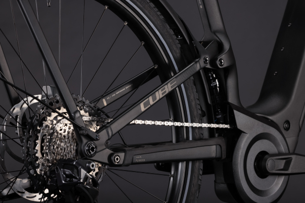 Cube Kathmandu Hybrid ONE11 HPC SLT 800 carbon´n´silverdust 28" 2027 Elektromos Offroad Cross Trekking Kerékpár - carbon