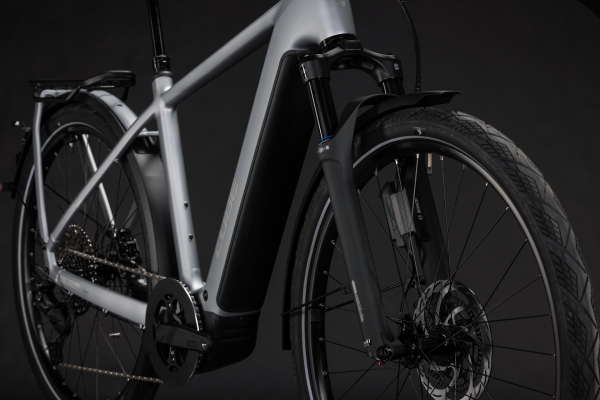 Cube Kathmandu Hybrid 45 800 slategrey´n´chrome 28" 2027 Elektromos Light Hardtail MTB Kerékpár - világosszürke