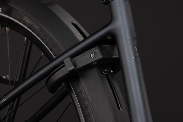 Cube Supreme Hybrid Comfort Pro 600 grey´n´chrome 28" 2027 Elektromos Onroad Trekking Easy Entry Kerékpár - sötétszürke