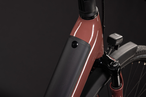 Cube Supreme Hybrid Comfort Pro 600 burgundy´n´claret 28" 2027 Elektromos Onroad Trekking Easy Entry Kerékpár - krém