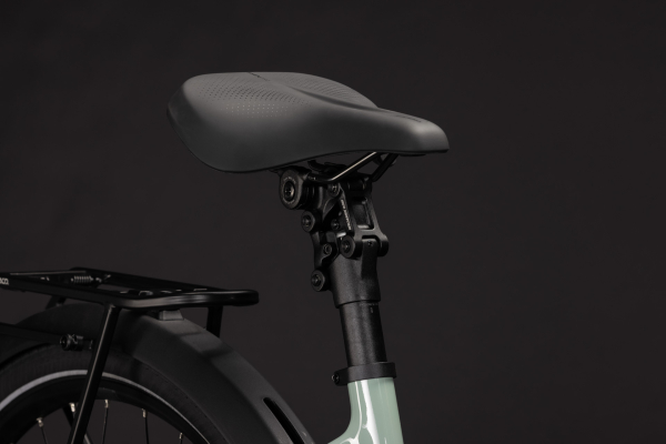 Cube Supreme Hybrid Deluxe ONE 600 aloegreen´n´reflex 28" 2027 Elektromos Onroad Trekking Easy Entry Kerékpár - világoszöld