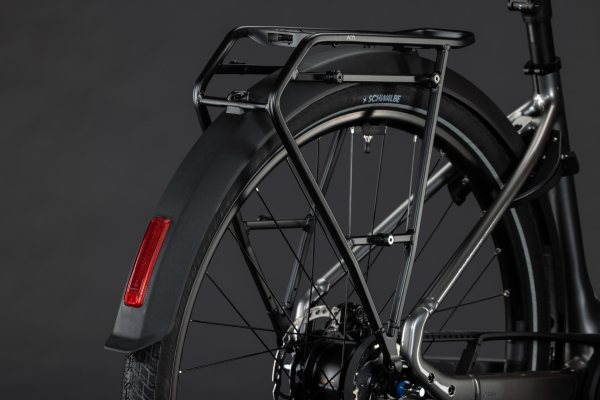 Cube Supreme RT Hybrid Deluxe EX 600 quicksilver´n´grey 28" 2027 Elektromos Onroad Trekking Easy Entry Kerékpár - ezüst