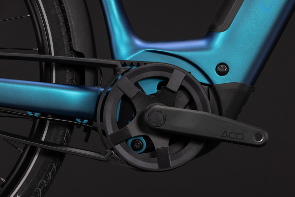 Cube Supreme Hybrid Deluxe Pro 600 nebula´n´blue 28" 2027 Elektromos Onroad Trekking Easy Entry Kerékpár - sötétkék