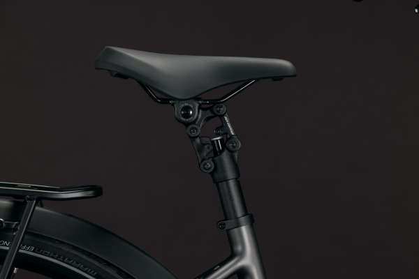 Cube Supreme Hybrid Deluxe SLT 600 slabgrey´n´chrome 28" 2027 Elektromos Onroad Trekking Easy Entry Kerékpár - szürke