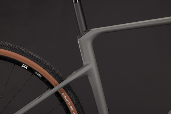 Cube Nuroad Hybrid C:62 Race 400X oldgrey´n´grey 28" 2027 Elektromos Gravel Kerékpár - szürke