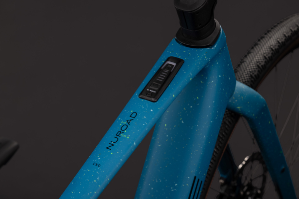 Cube Nuroad Hybrid C:62 EXC 400X tropicalteal´n´black 28" 2027 Elektromos Gravel Kerékpár - kék