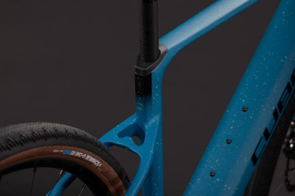 Cube Nuroad Hybrid C:62 EXC 400X tropicalteal´n´black 28" 2027 Elektromos Gravel Kerékpár - kék